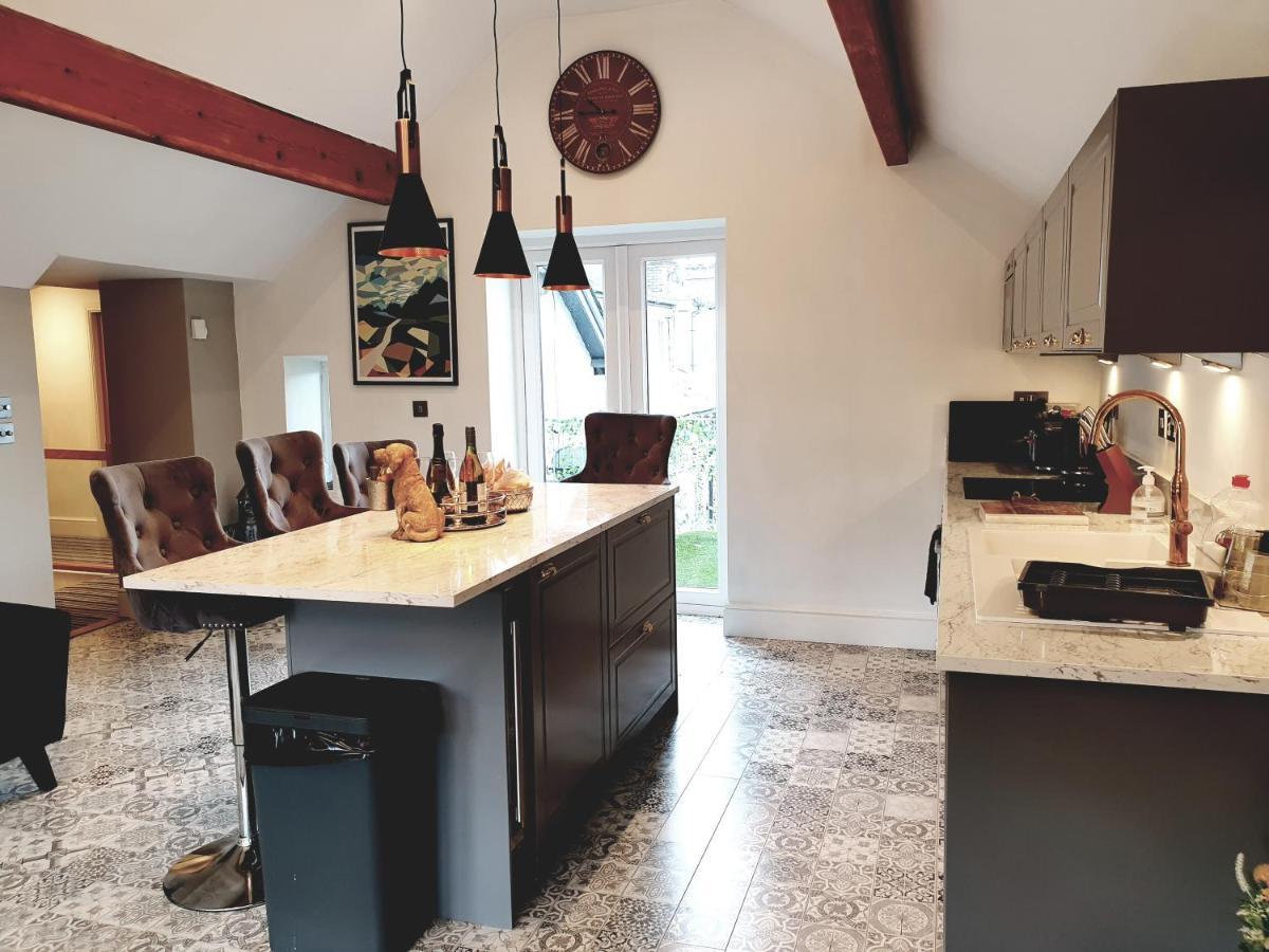 Central Windermere Luxury Two Bed Apartment Dog Friendly ภายนอก รูปภาพ