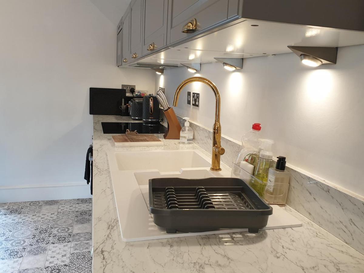 Central Windermere Luxury Two Bed Apartment Dog Friendly ภายนอก รูปภาพ